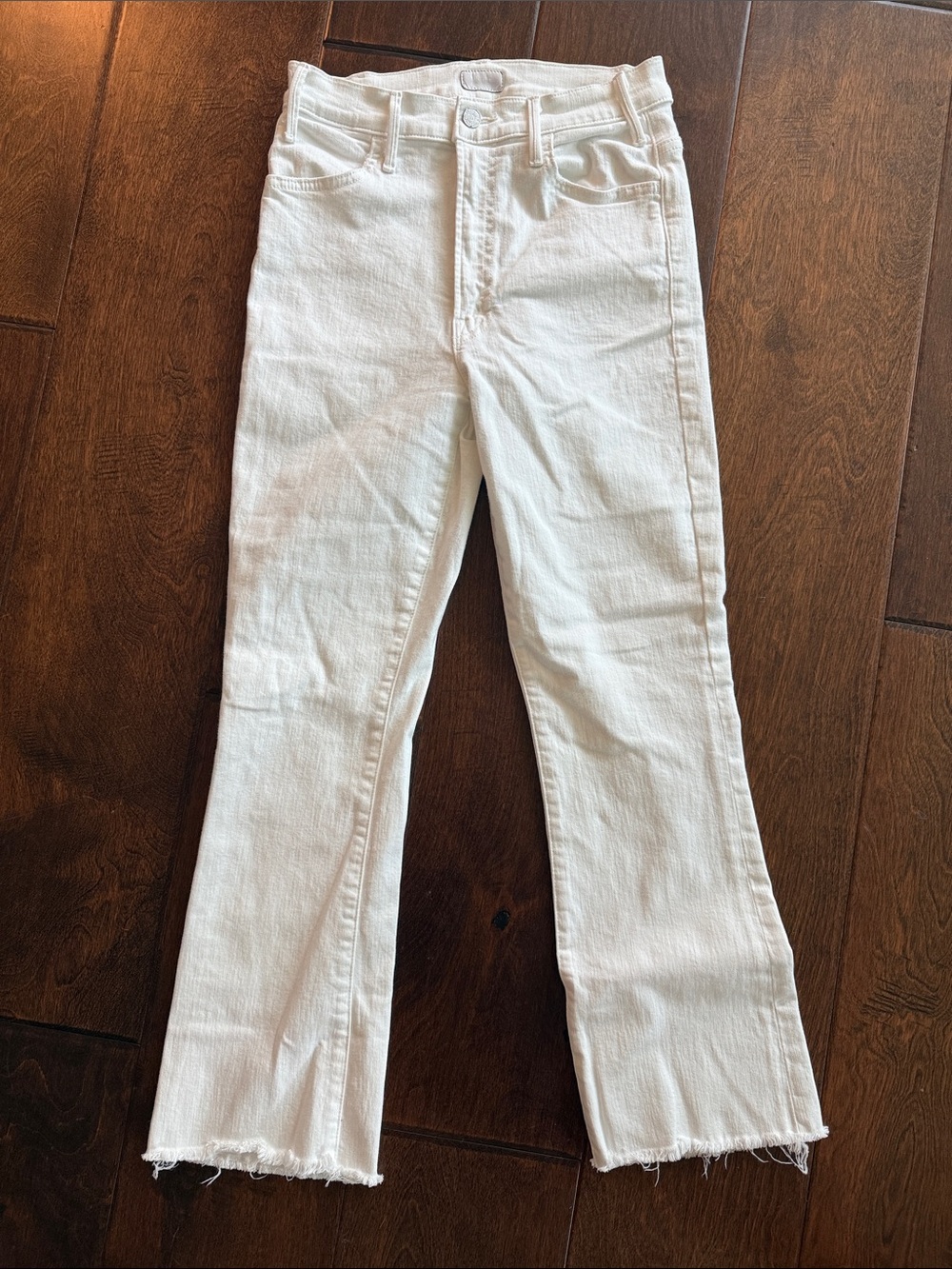 MOTHER White High-Rise Flare Hustler make Jeans with Raw Hem